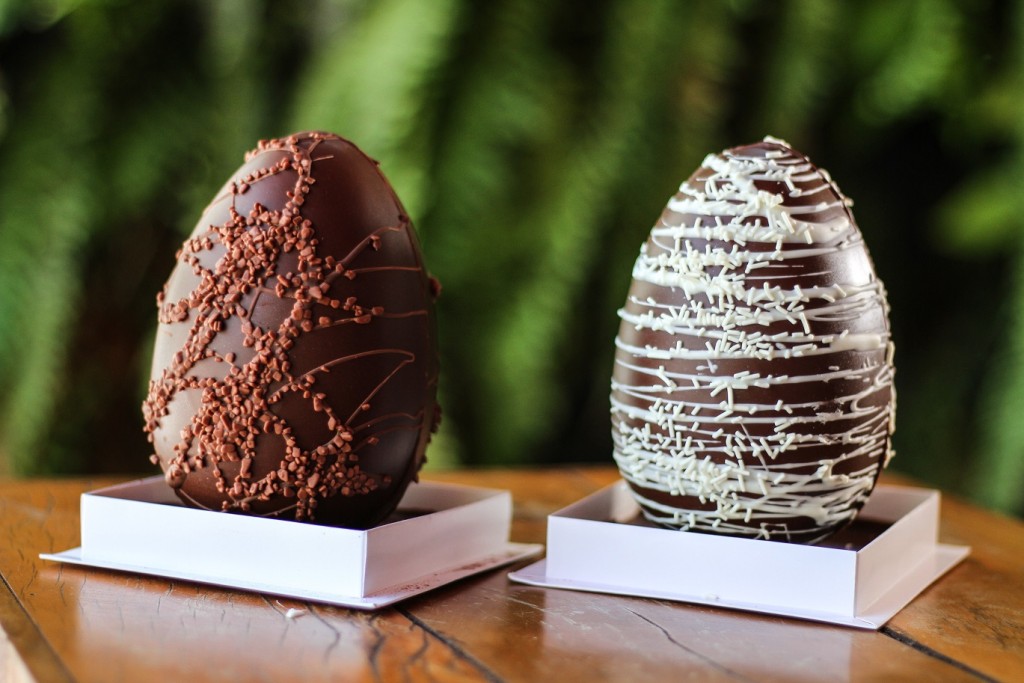 Chocolateria Brasil - ovos recheados na casca ovomaltine e marshmallow