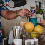 Preparando drinks – Niver Aline Approves